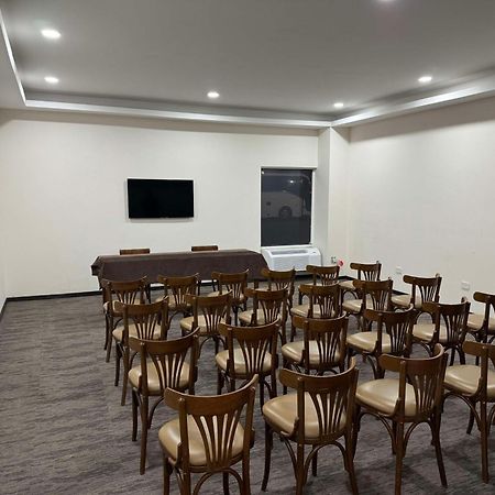 Best Western Plus Sacramento Chihuahua Eksteriør billede
