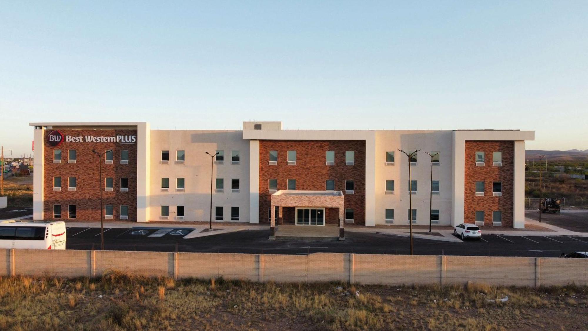 Best Western Plus Sacramento Chihuahua Eksteriør billede