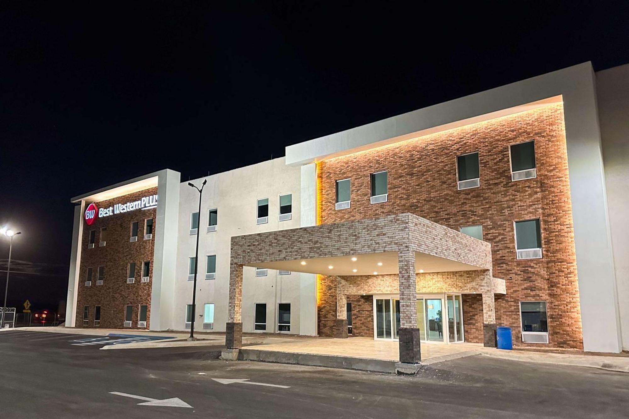 Best Western Plus Sacramento Chihuahua Eksteriør billede