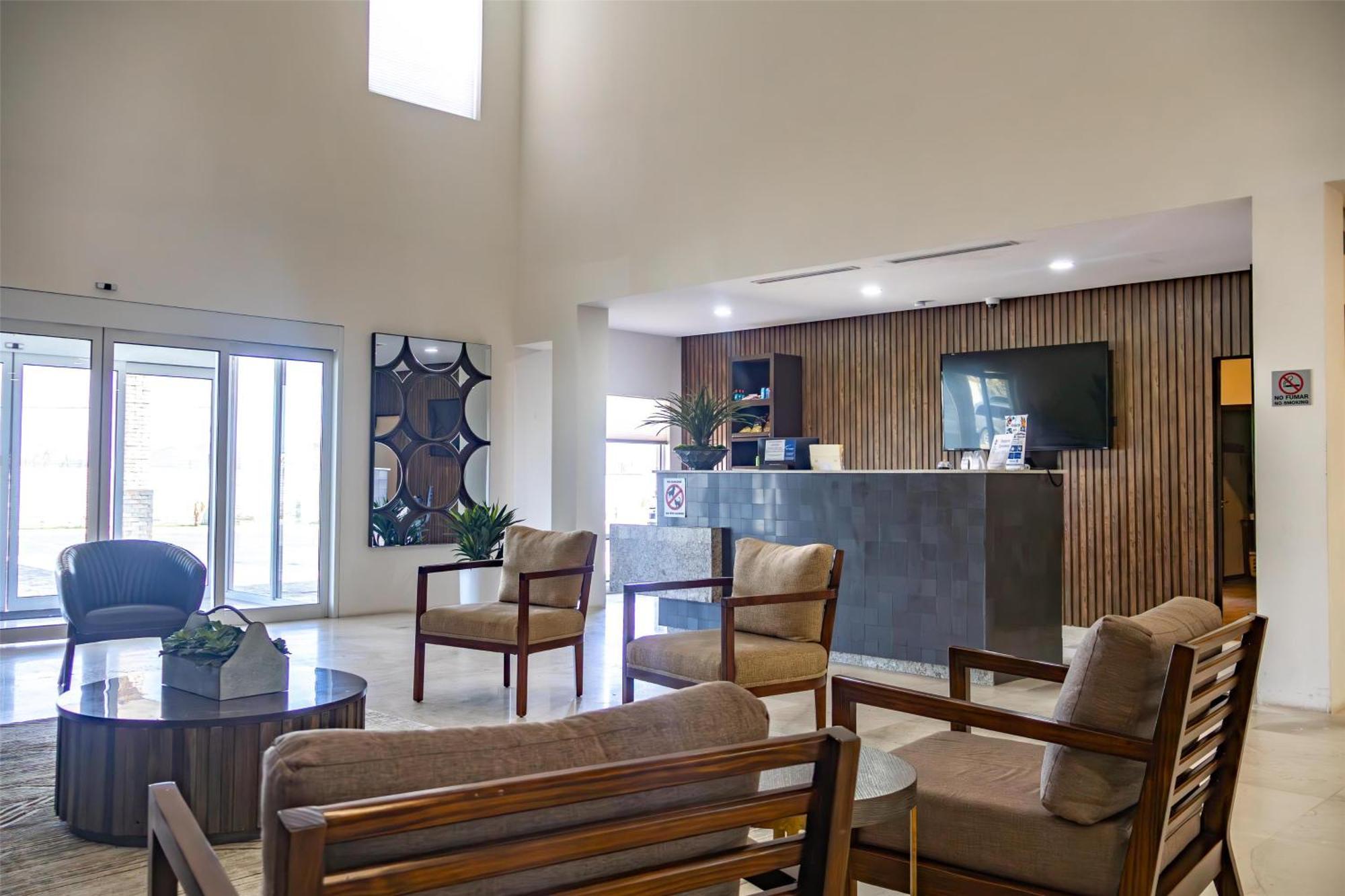 Best Western Plus Sacramento Chihuahua Eksteriør billede