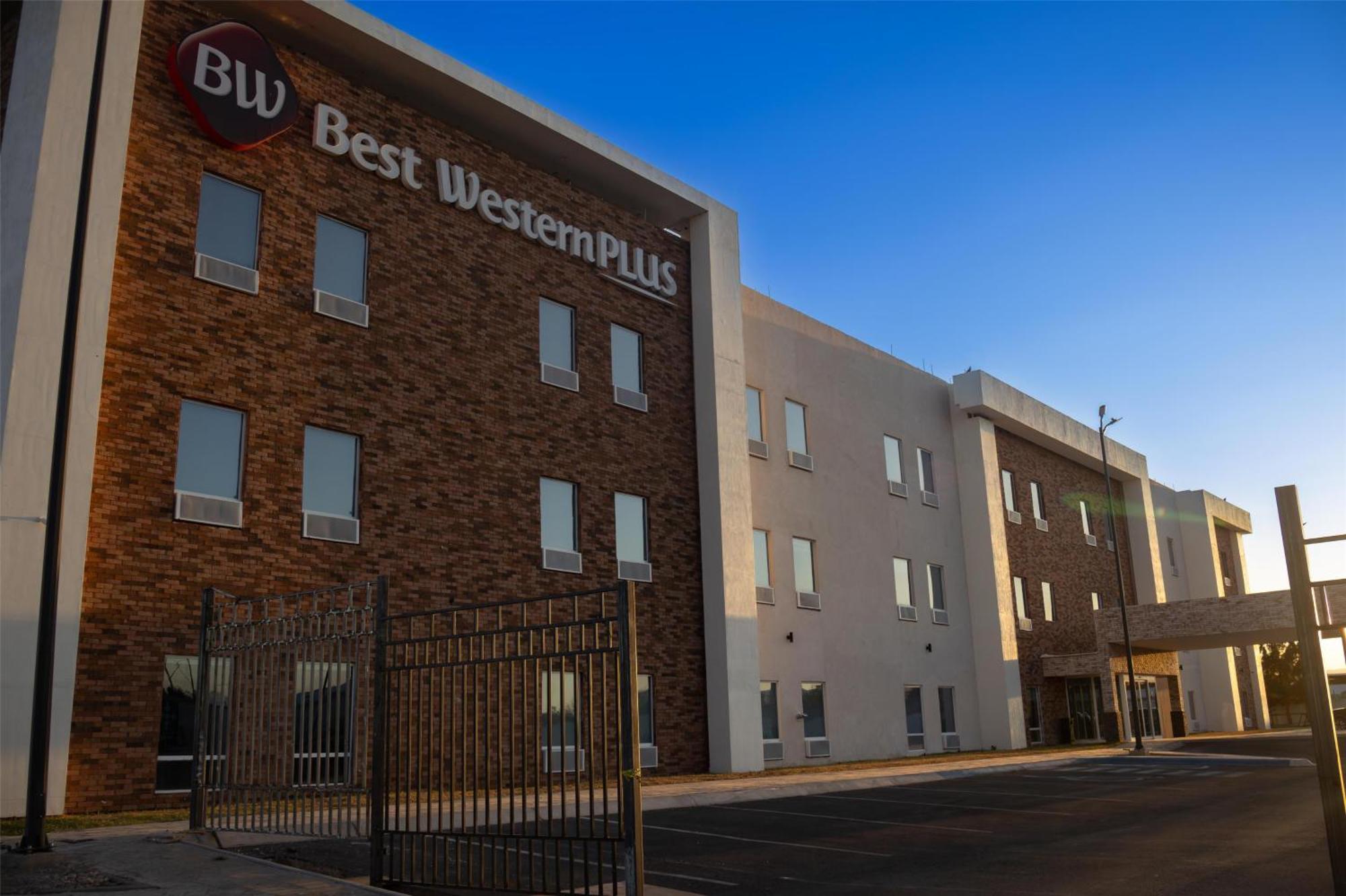 Best Western Plus Sacramento Chihuahua Eksteriør billede